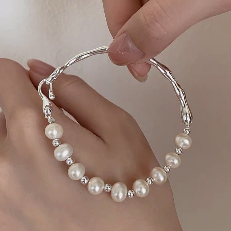 Style Pearl Light Luxus-Freundinnen-Geburtstagsgeschenk-Nischenarmbänder