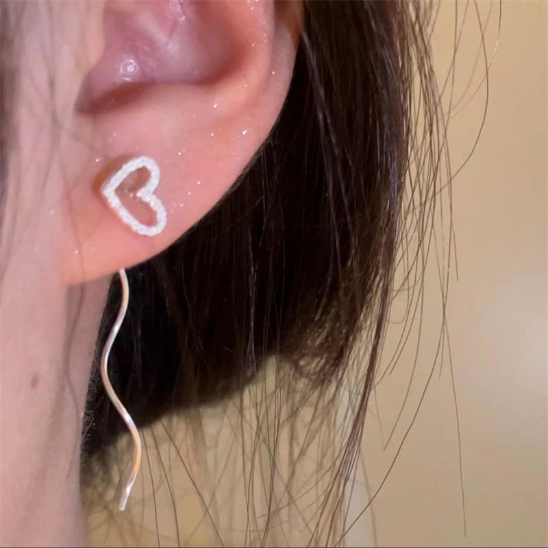 Women's Studded Hollow Frosted Heart-shaped Wavy Ear Threads Light Luxury Minority Stud Earrings