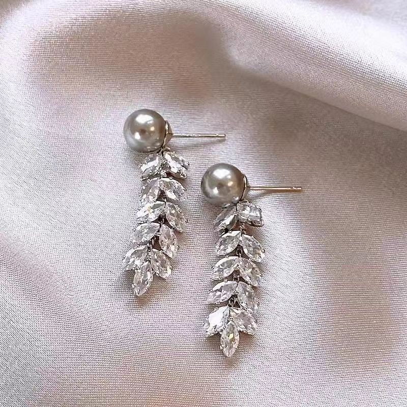 Exquisite Leaf Pearl Flash Zircon Wheat Eardrops Temperamental Rings