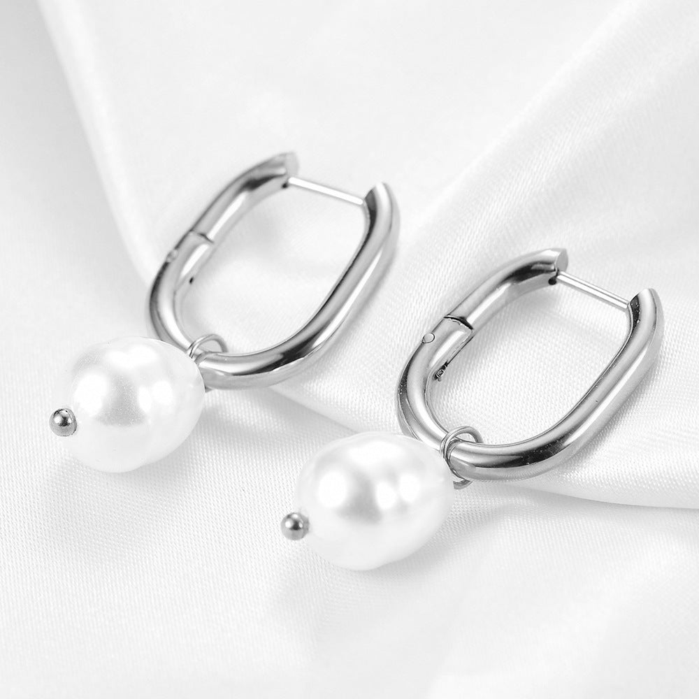Women's Imitation Pearl U-shaped Hollow Stainless Steel Fashion Simple Earrings