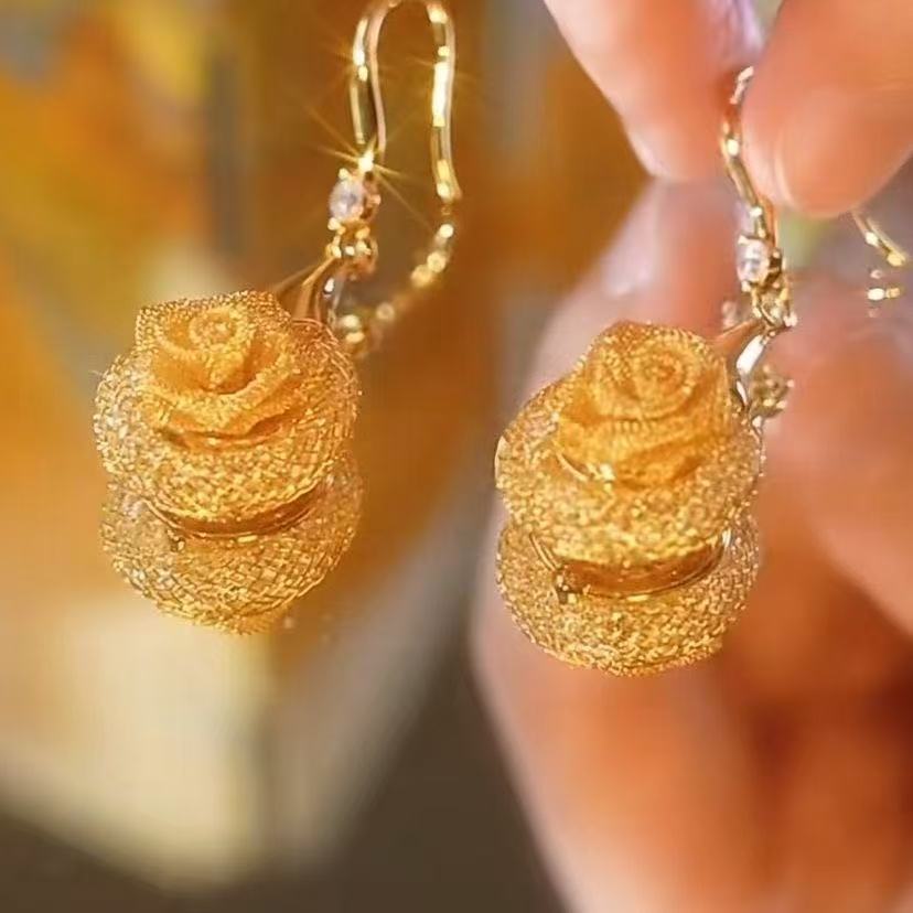 Women's Fashionable Elegant Rose Light Luxury High-grade Earrings