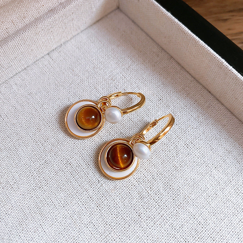 Real Gold Plating Elegance Retro Light Luxury Stud Earrings