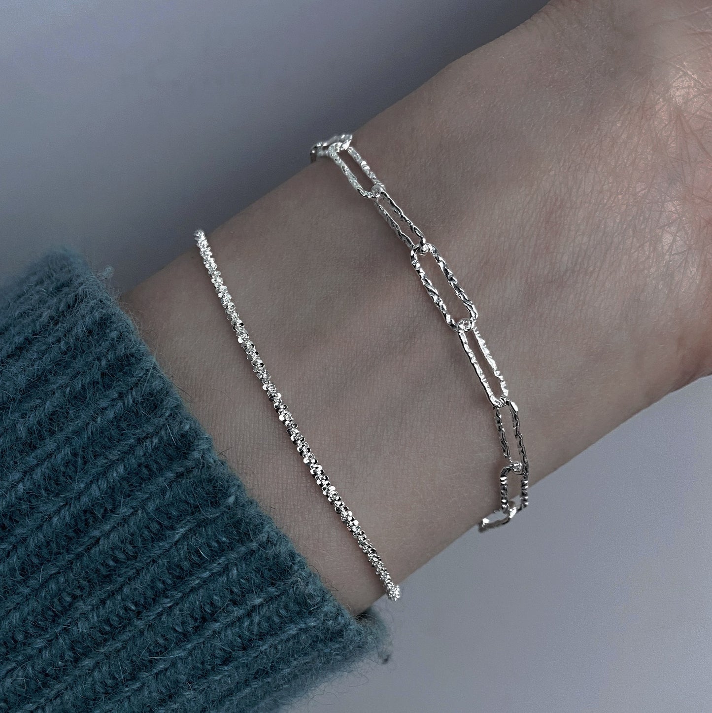 Bracelets italiens de luxe légers au design féminin étincelant