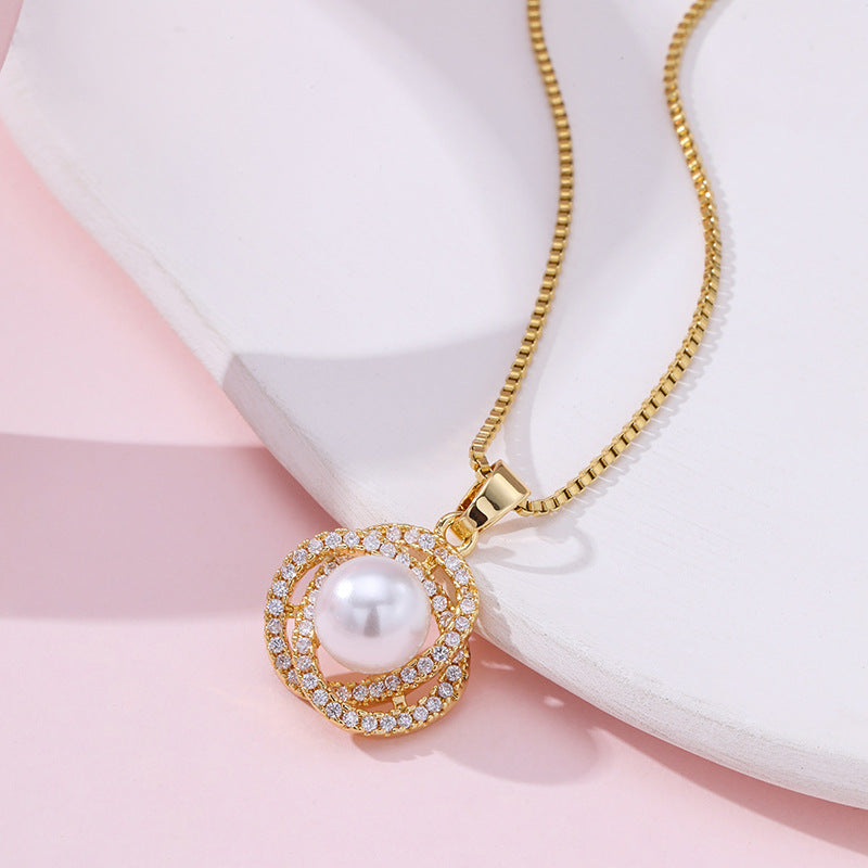 Female Refined Stylish Versatile Light Luxury Necklace