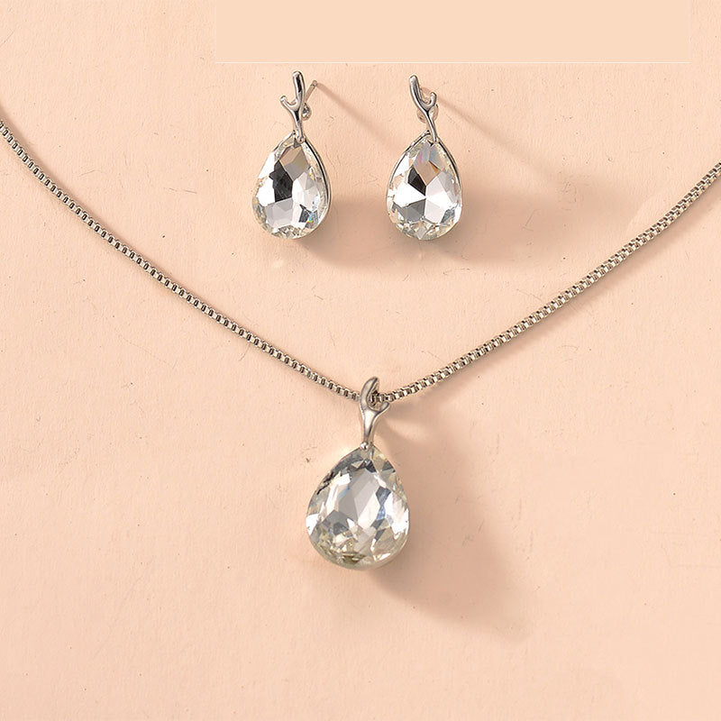 Fashion Blue Green Red Drop Shape Necklaces