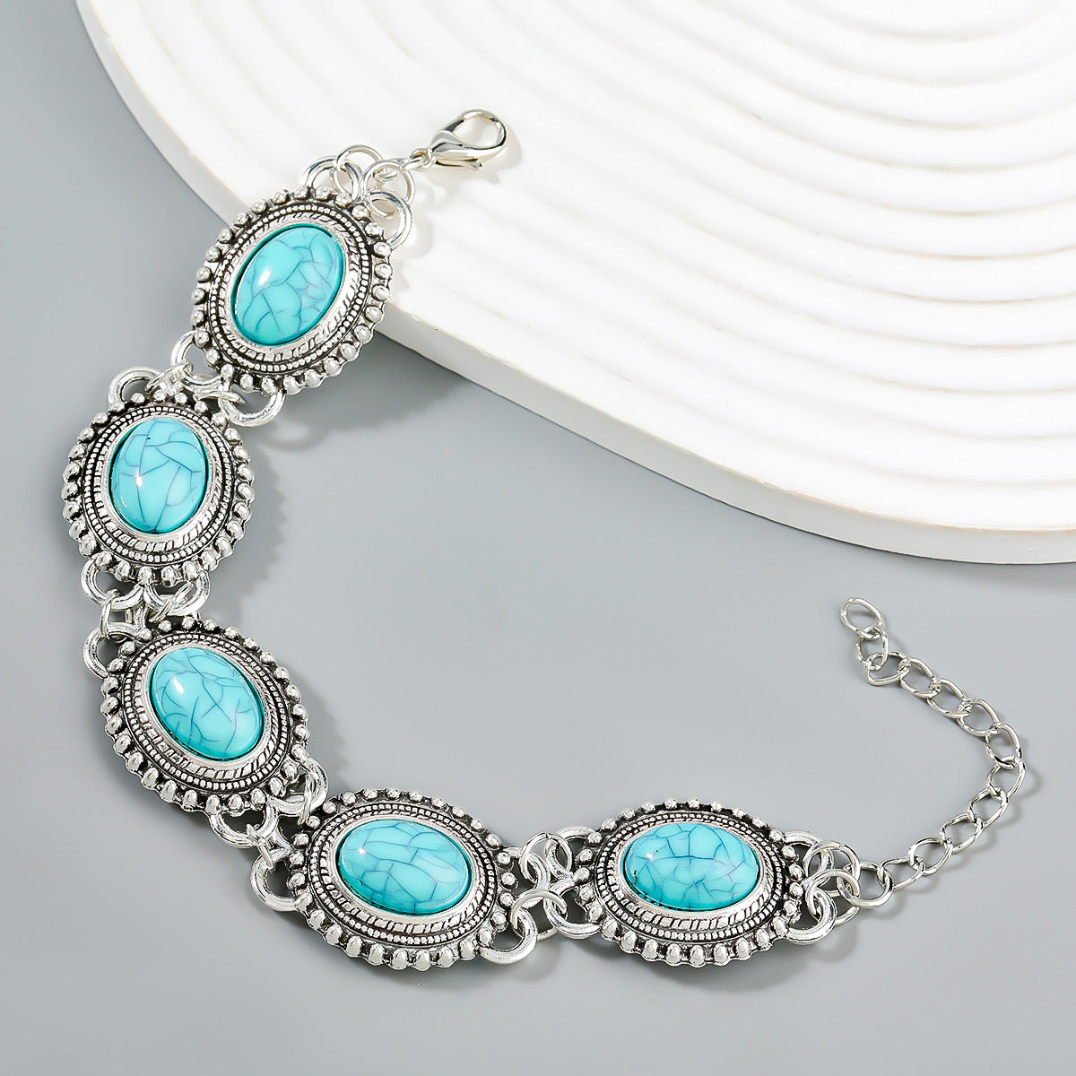 Women's Spring Fashion Trend Exaggerated Alloy Turquoise Bracelets