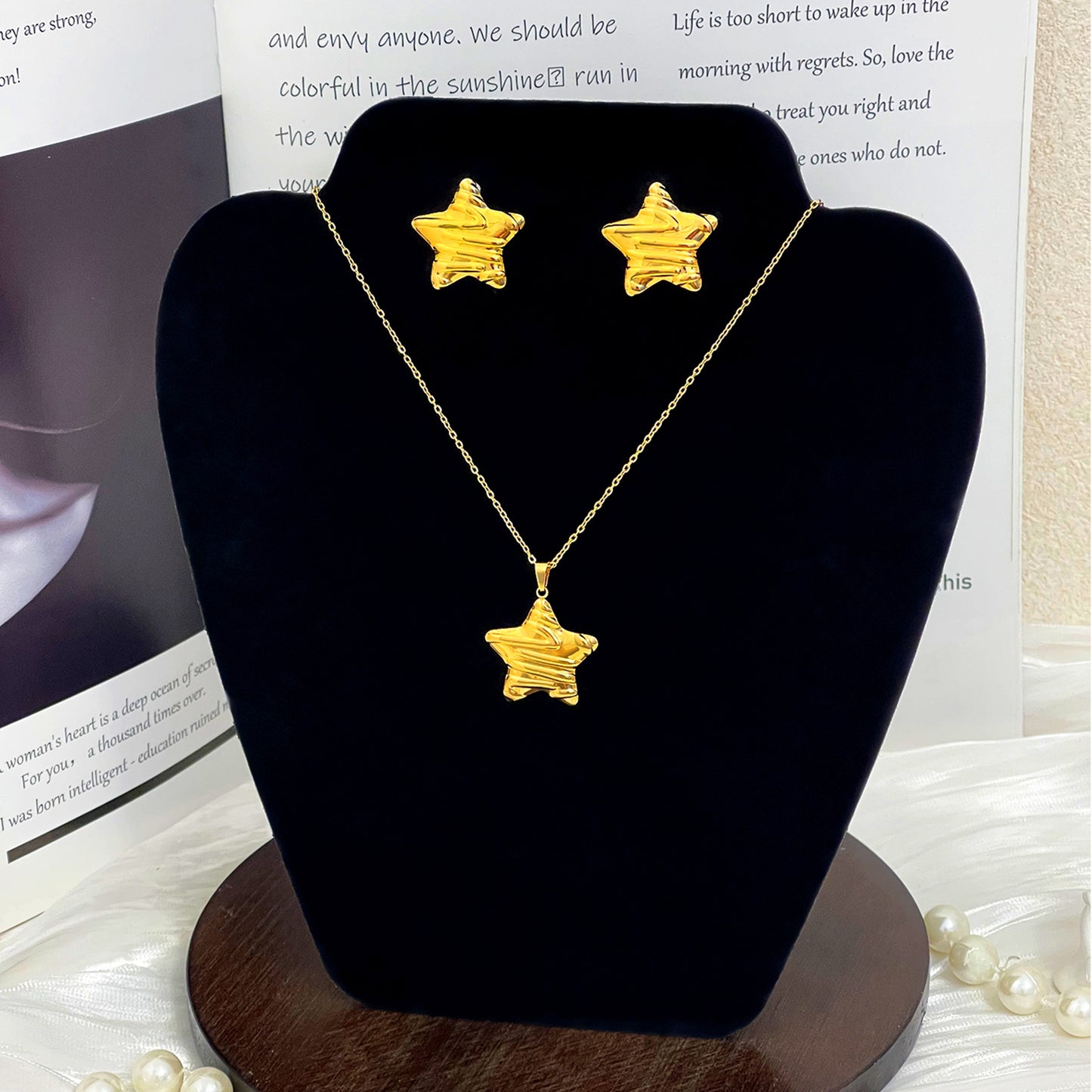 Oil Pressure Suit Retro Gong Yan Ear Stainless Steel Gold Jewelry Set