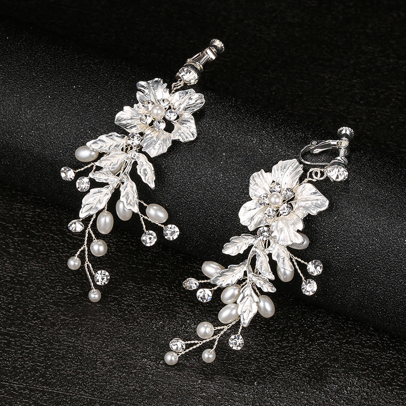 Accessoires d'oreille de mariée faits à la main, boucles d'oreilles à clip en forme de fleur