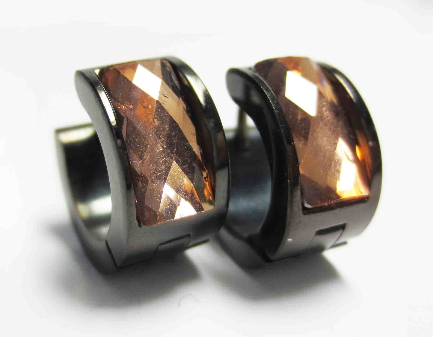 Women's & Men's Steel Clips Geometric Rhinestone Titanium Color Acrylic Ear Buckle