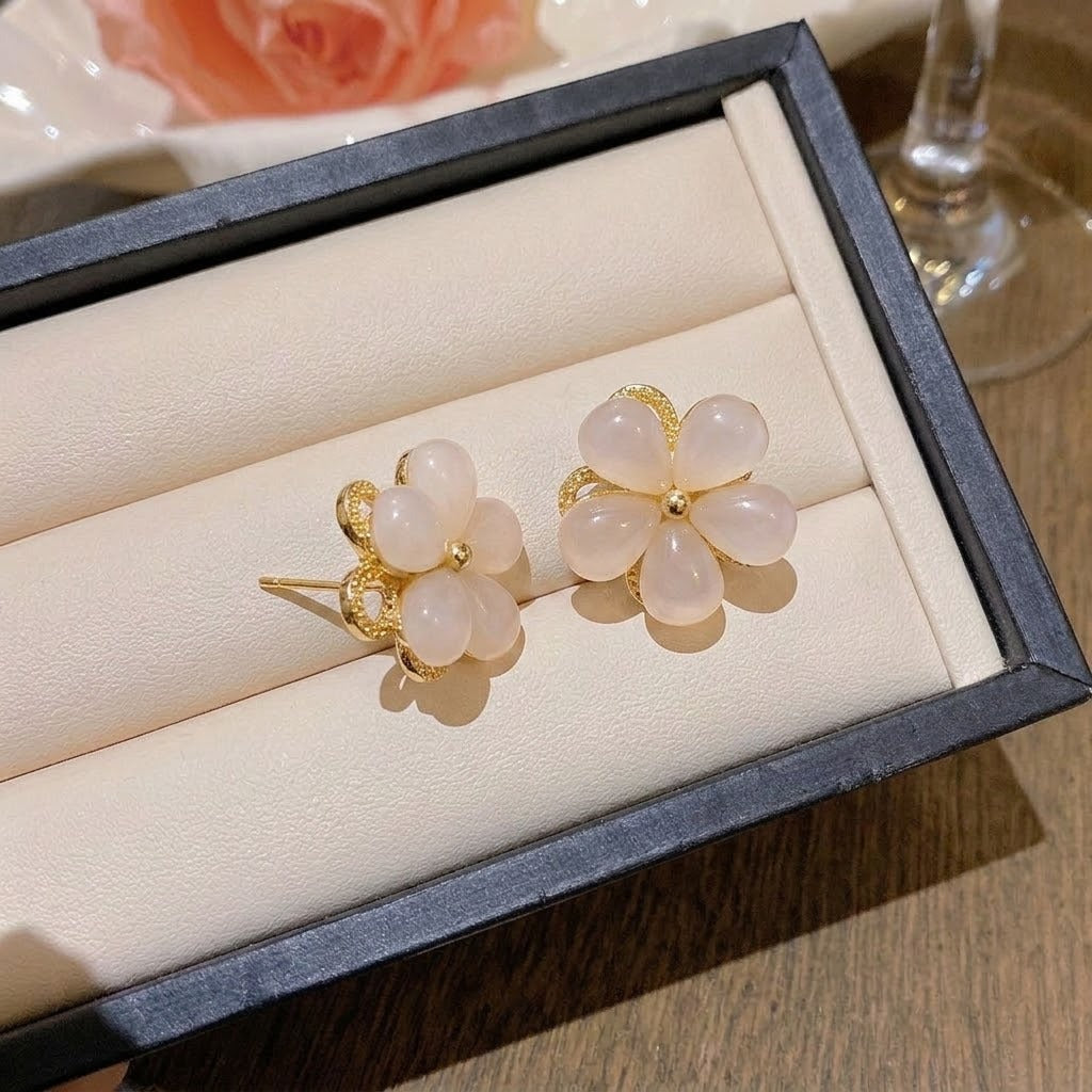 Rotating Degree Rotation Heart-shaped Zircon Clavicle Rings