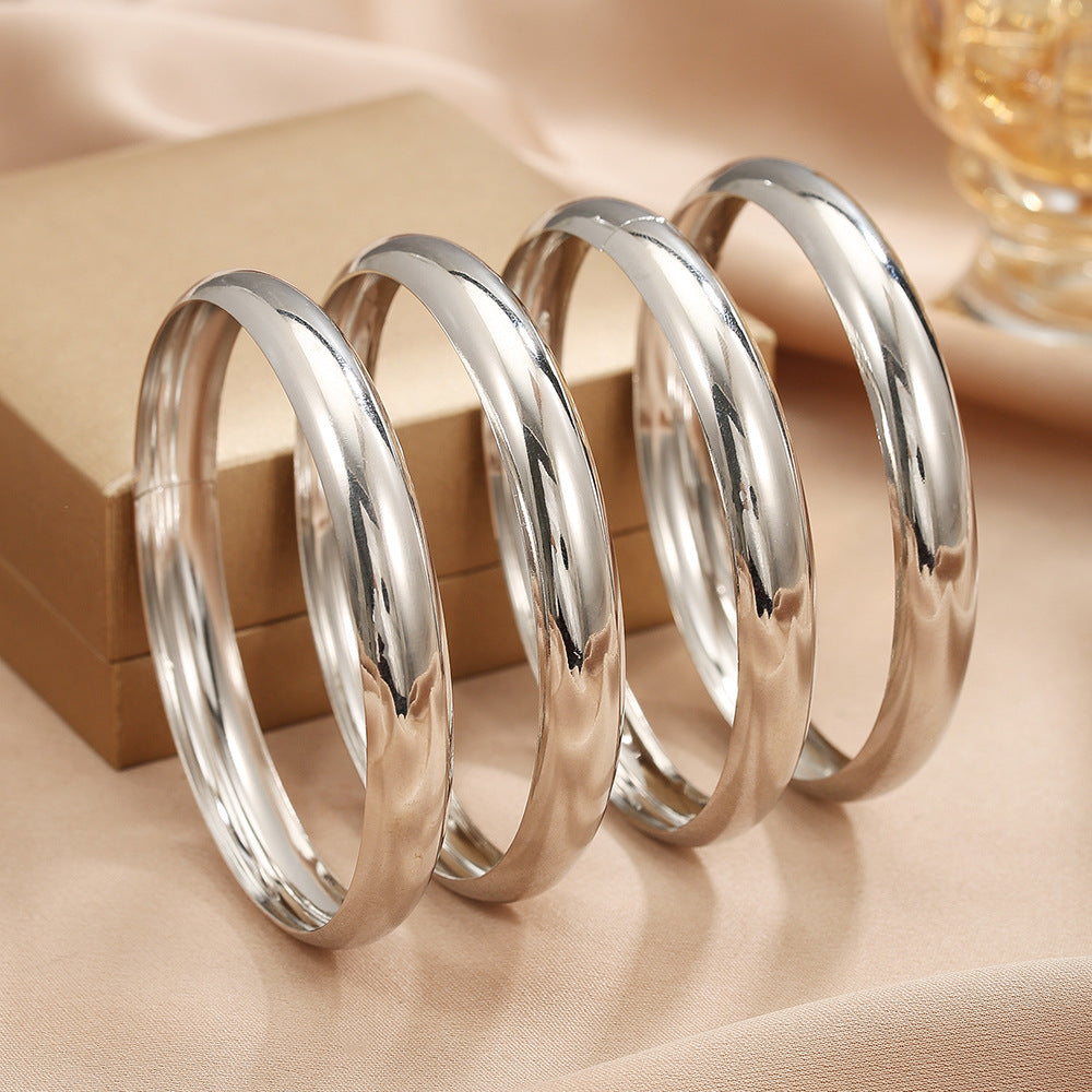 Light Luxury Gold Pigment Twin Female Advanced Sensitive Bracelet