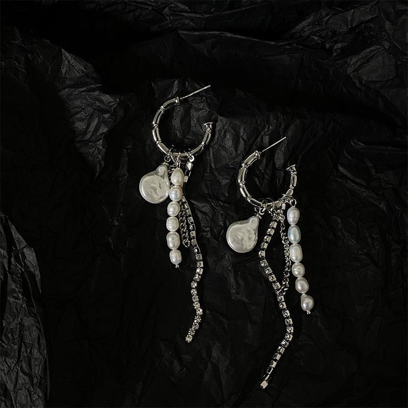 Women's Niche Design Pearl Tassel Fashion Ear Earrings