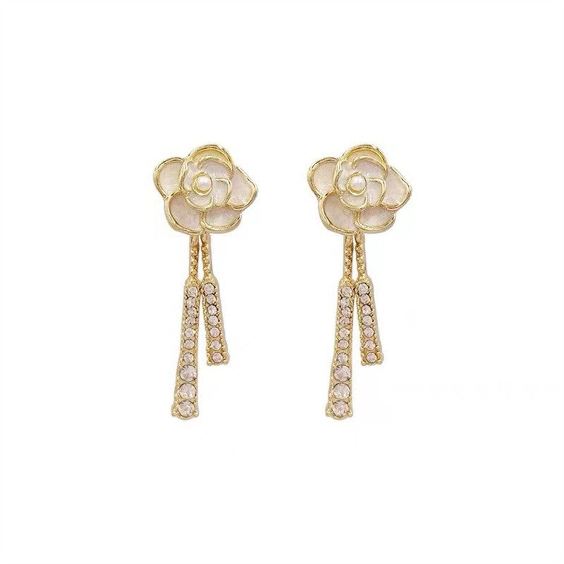 Mosquito Coil No Pierced High-grade Sense Pearl Vintage Flower Ear Clip