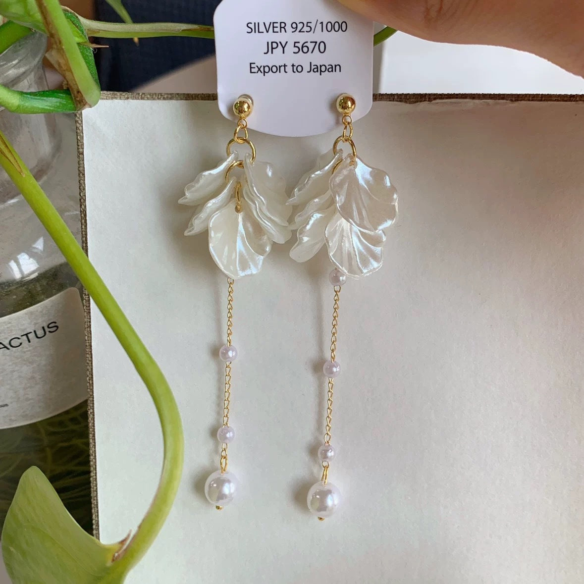 Women's Exquisite Bow Tassel Mosquito Coil Earless Light Luxury Minority Ear Clip