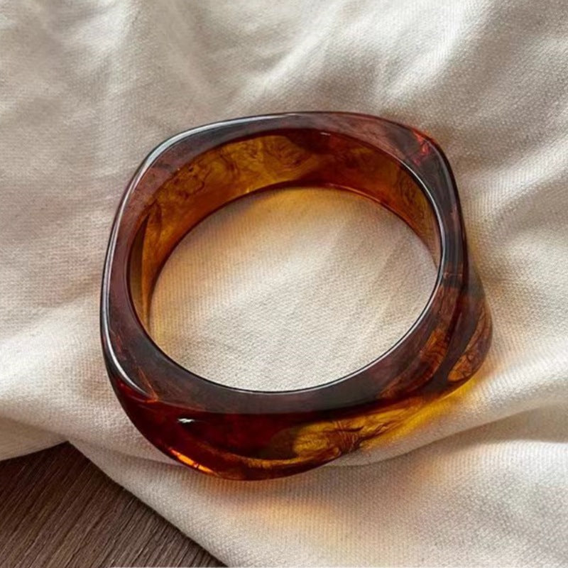Wide-brimmed Acrylic Acetate Female Summer Retro Geometric Design Bracelets