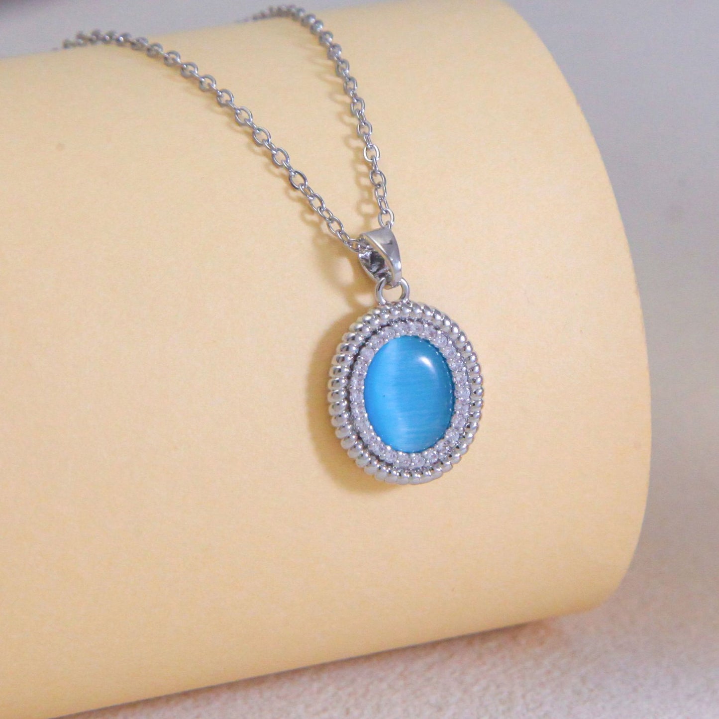 Women's Style Opal Fresh Niche Dopamine Clavicle Necklaces