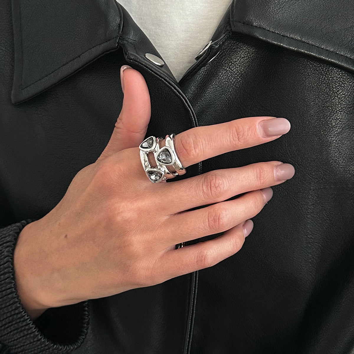 Light Luxury Inlaid Acrylic Diamond Trendy Ring