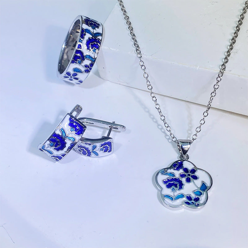 Style Elegant Flower Ear Enamel Three-piece Retro Necklaces