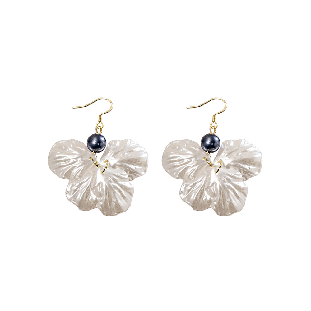 Women's Needle Super Mori Shell Eardrops Gentle Atmosphere Style Pearl Niche Earrings