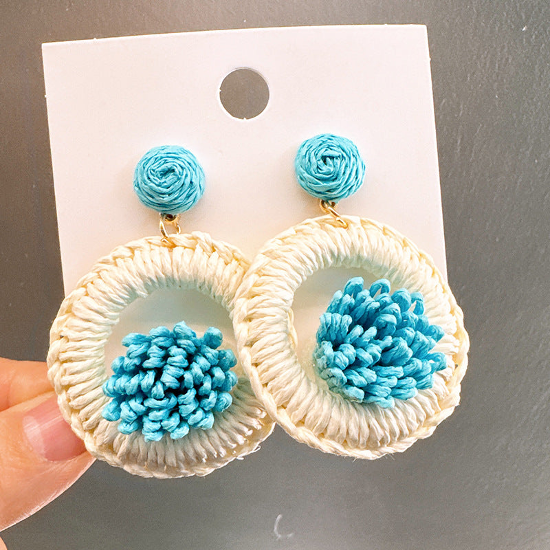 Style Seaside Vacation Exaggerated Wear Unique Straw Flower Round Design Earrings
