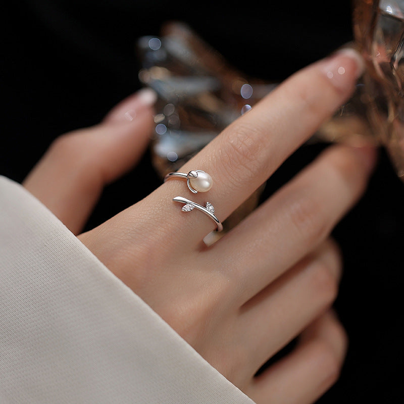 Exquisite Versatile Light Luxury High Sense Design Simple Daily Commuter Ring