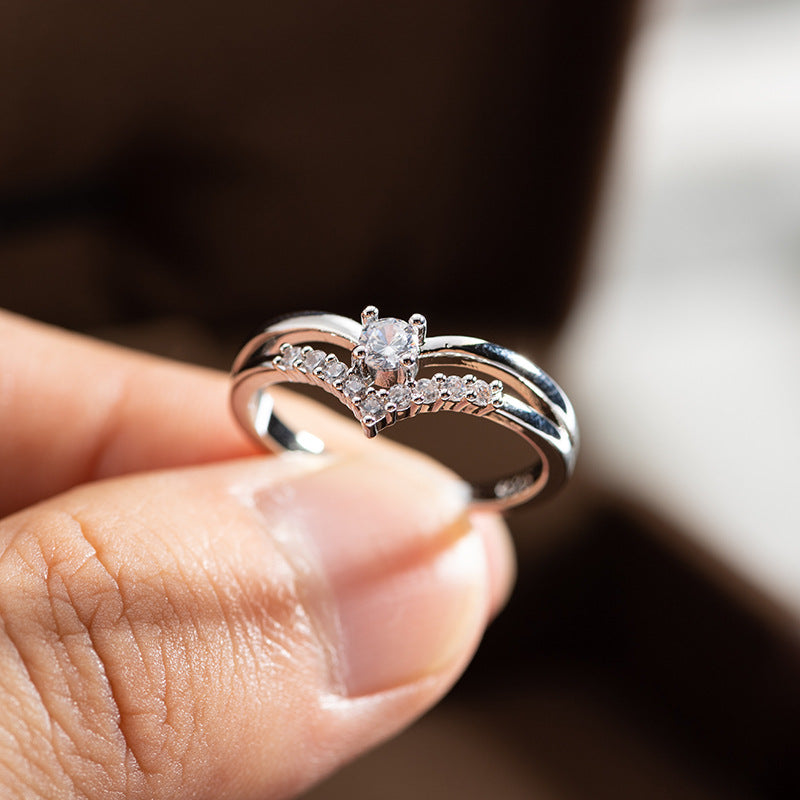 Women's Fashion Creative V-shaped Engagement Simple Zircon Rings