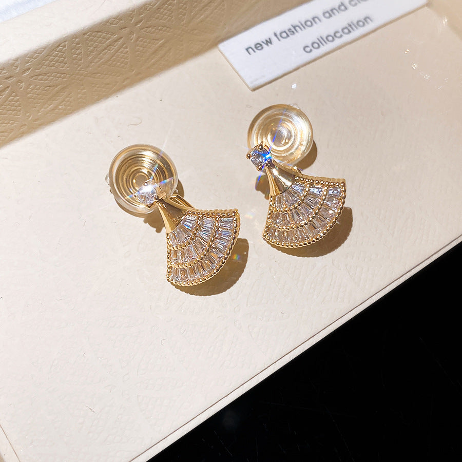 Zircon Fan Shaped Casual Simple Elegant Light Luxury Ear Clip