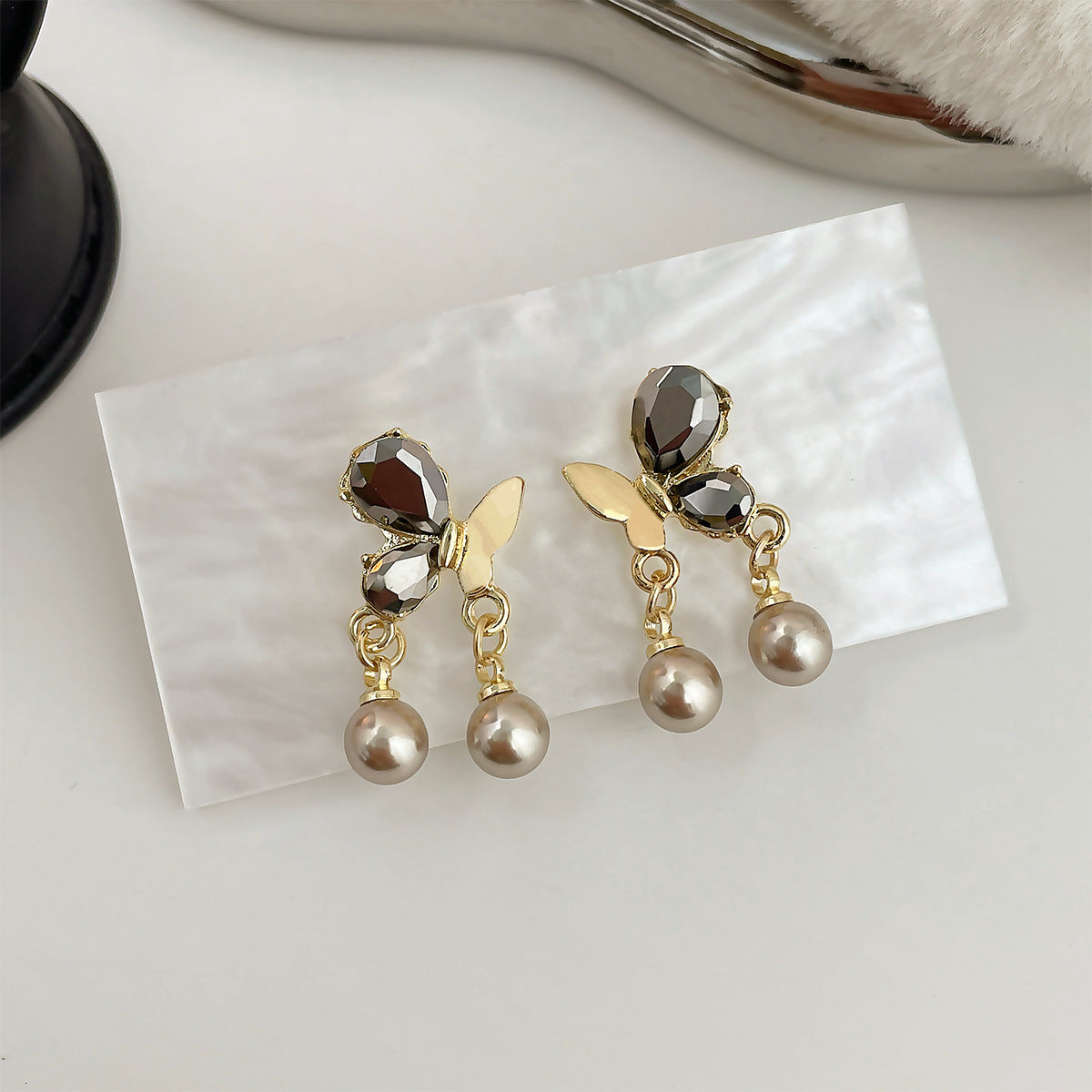 Exquisite Butterfly Pearl Pendant Female Sier Needle Earrings