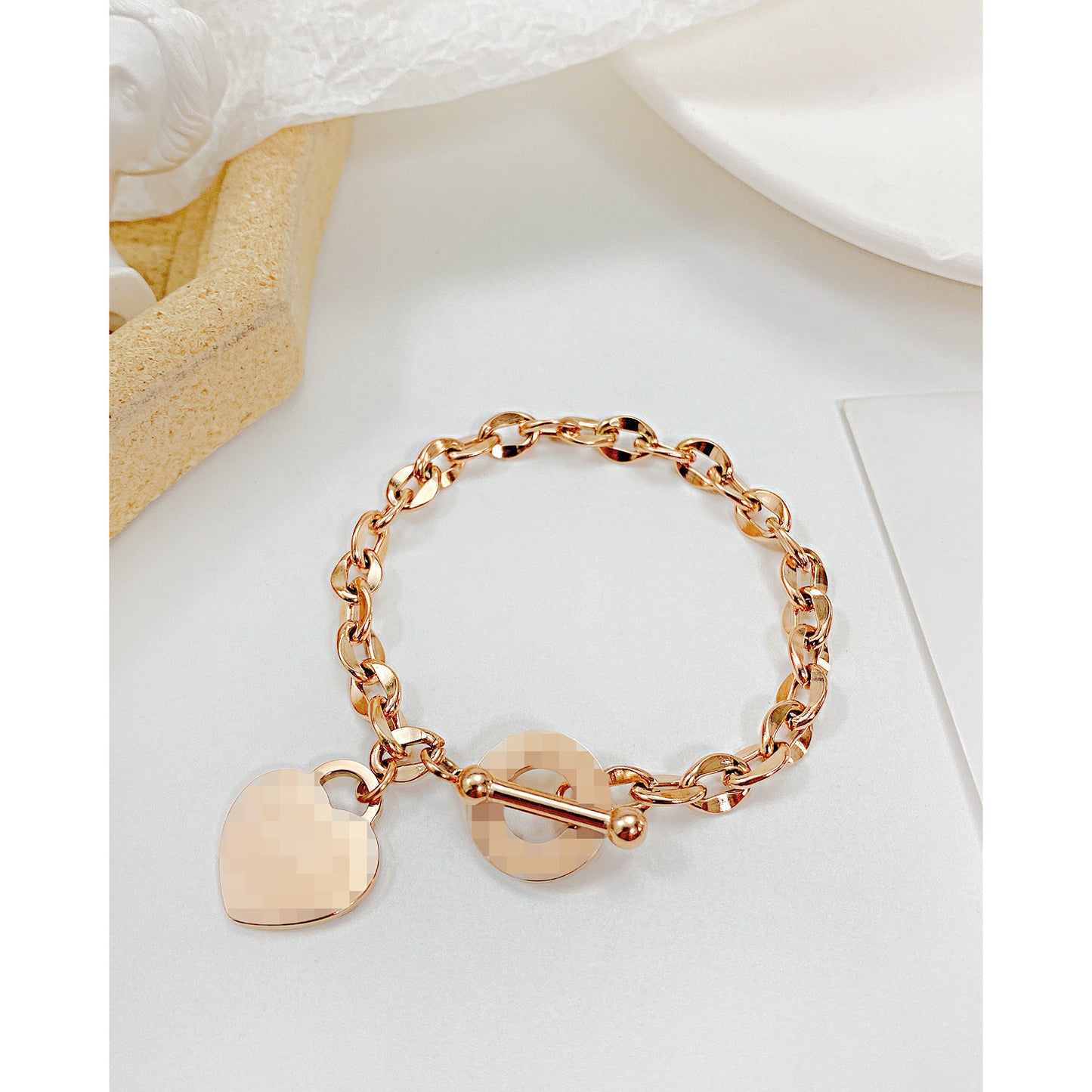 Damen-Armbänder aus Titan mit Love-Edelstahl-Design und Schnalle