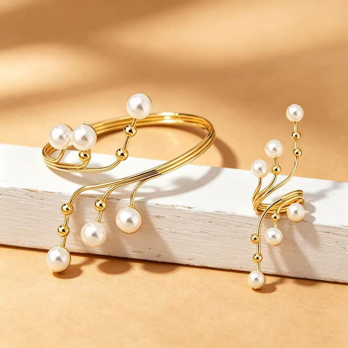 Geometric Pearl Winding Line Suit Exaggerated Bracelets