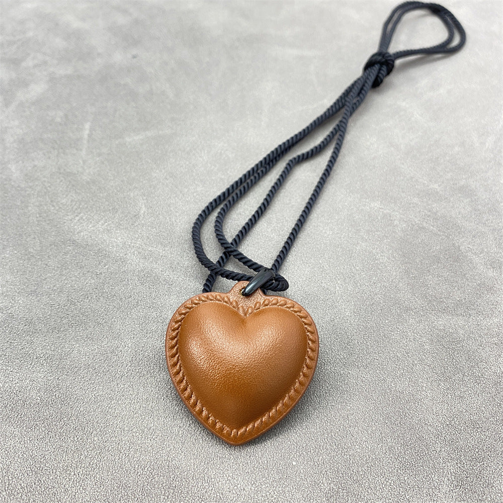 Women's Hemp Rope Black Peach Heart Trend Necklaces