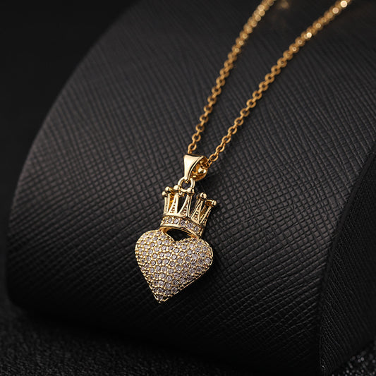 Niche Gold Plated Love Crown Clavicle Necklaces