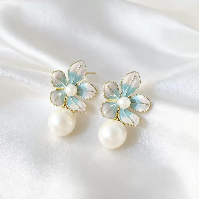 Women's Fragrant Gold High-grade Retro Blue Pink Flower Ear Fashion Simple Earrings