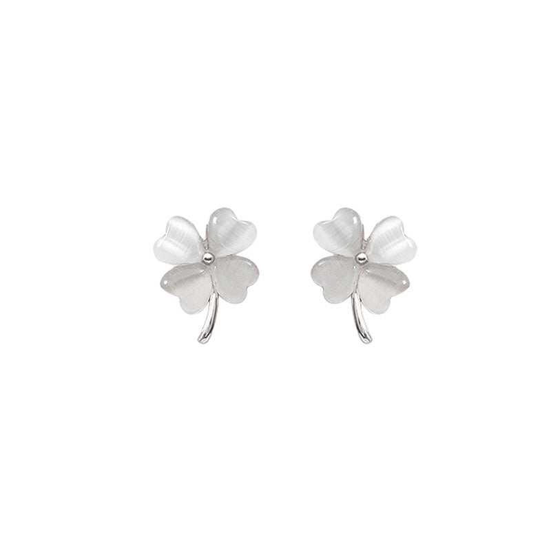 Women's Leaf Clover Ear Sterling Sier Temperamental Simple And Compact Rings