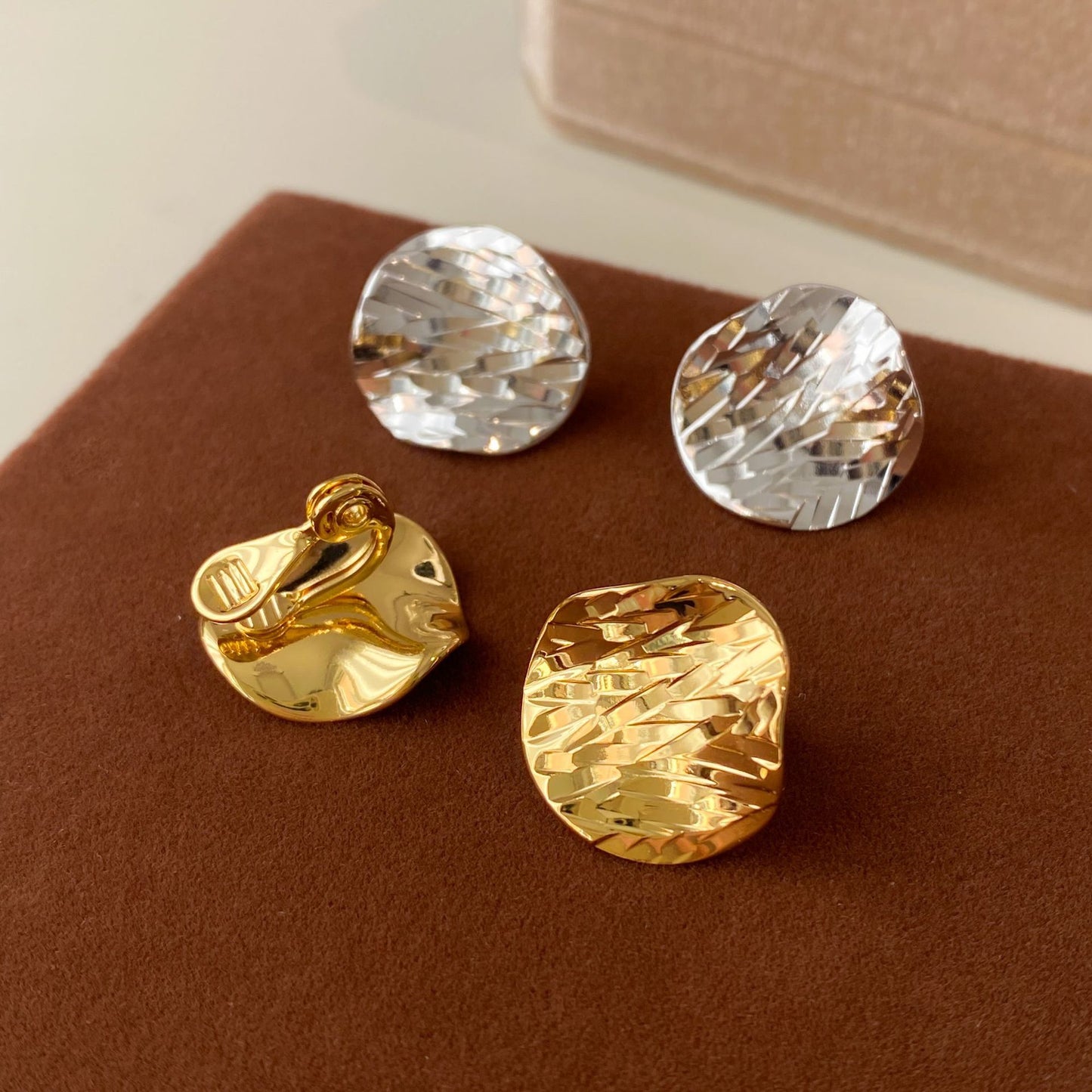 Design High-grade Simple Temperamental Irregular Exaggerated Geometry Resistance Affordable Luxury Ear Clip