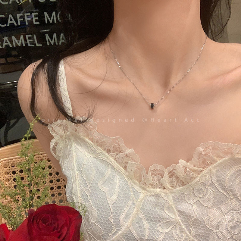 Women's Small Waist For Light Luxury Minority Exquisite Refined Grace Necklace