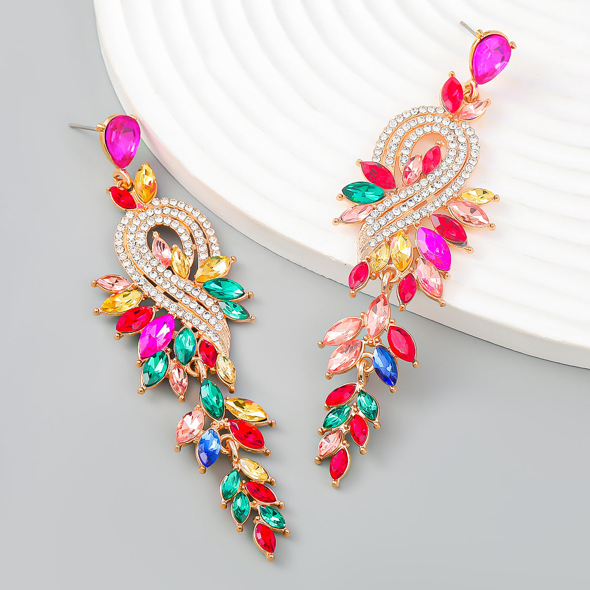 Design Alloy Diamond Rhinestone Geometric Leaves Earrings