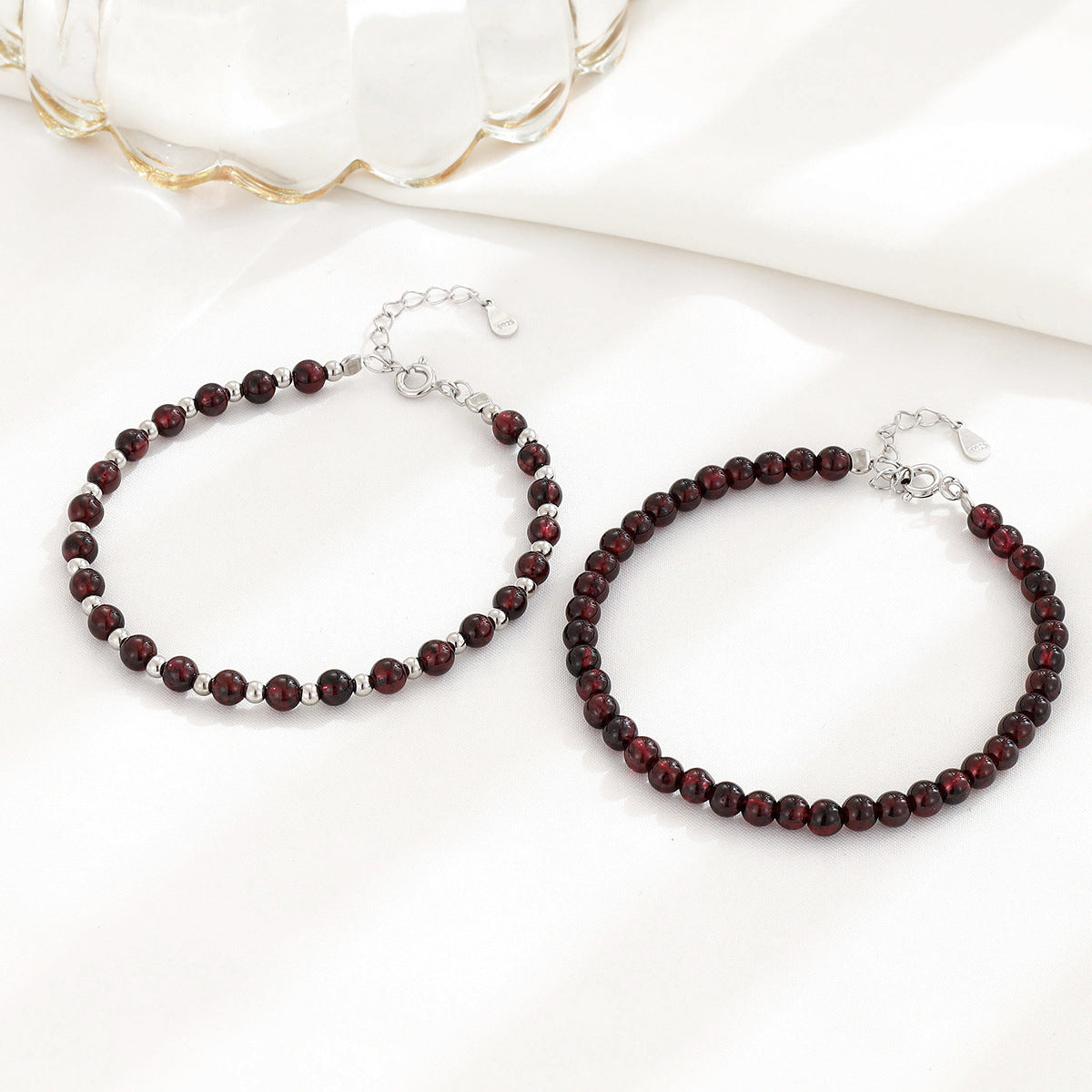 Women's Garnet Sliver Beads Niche Temperament Ornament Bracelets