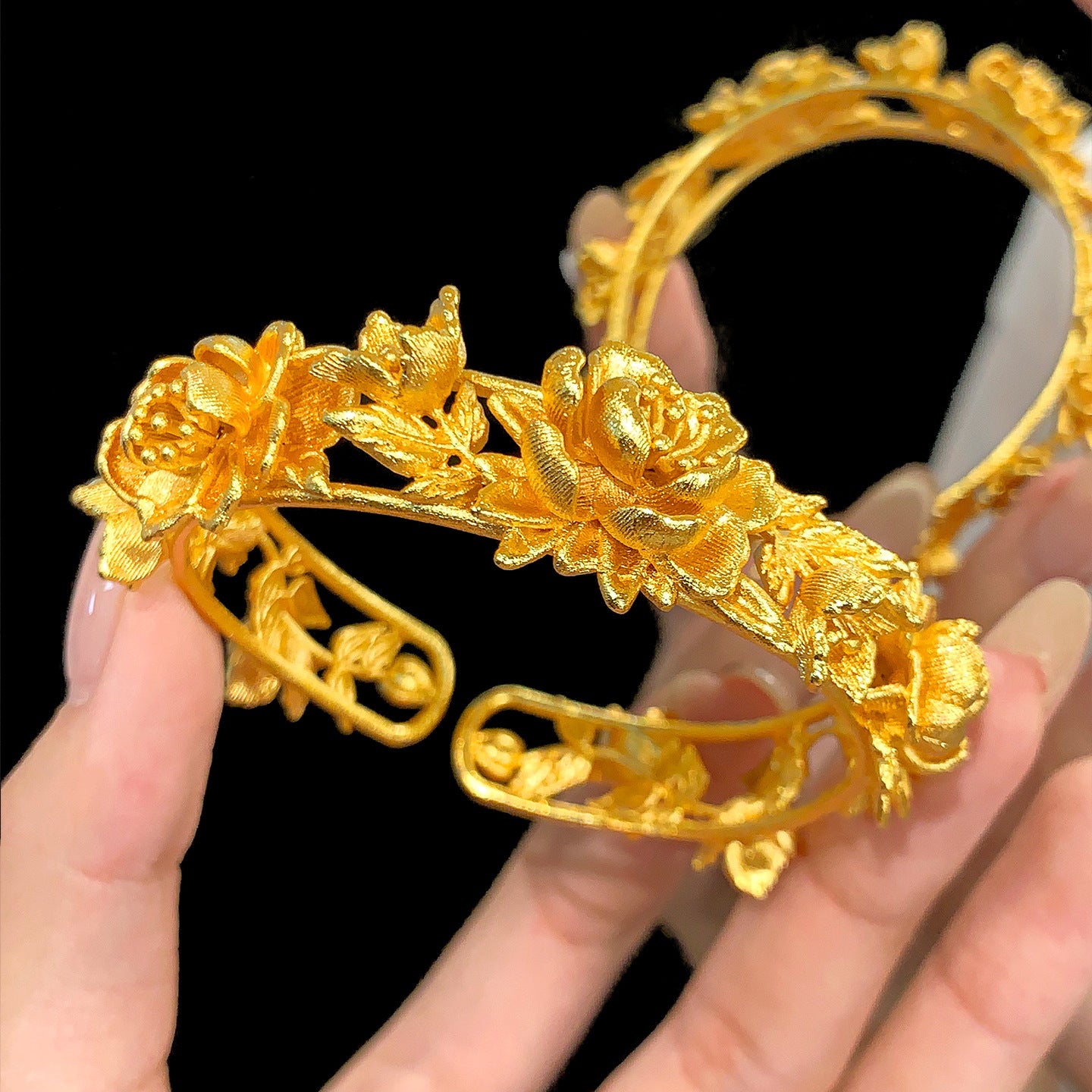 Women's Ancient Style Alluvial Gold Rich Peony Simulation Adjustable Opening Flower Bracelet