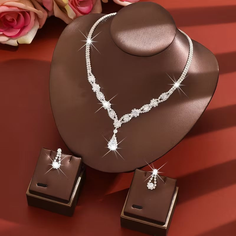 Women's Fashion Suit Flash Advanced Elegant Clavicle Chain Jewelry Set
