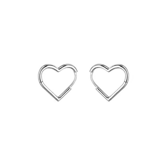 Hollow Heart-shaped Female Temperament Light Luxury Rings