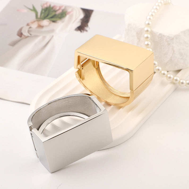 Minimalist Exaggerated Punk Unisex Style Geometry Rectangle Design Glossy Bracelet
