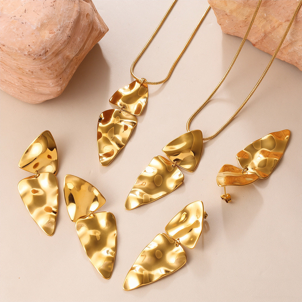 Irregular Geometric Metal Stitching Suite Style Light Luxury Necklaces