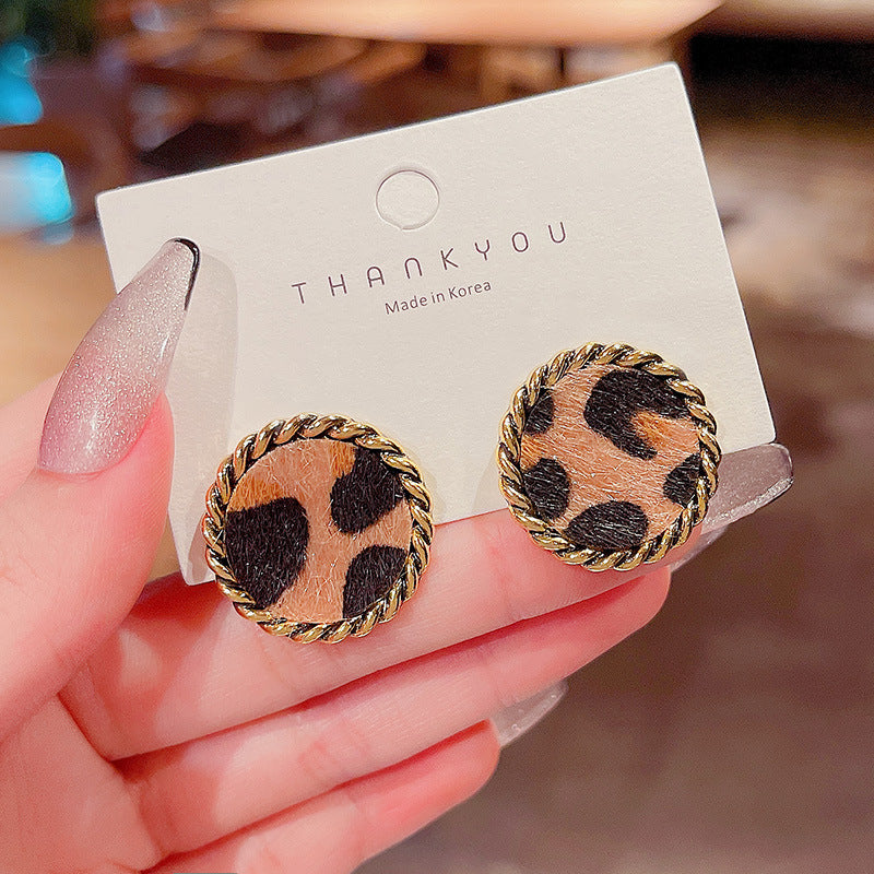 Women's Leopard Print Fur Ball For Trendy Fashionable Earrings