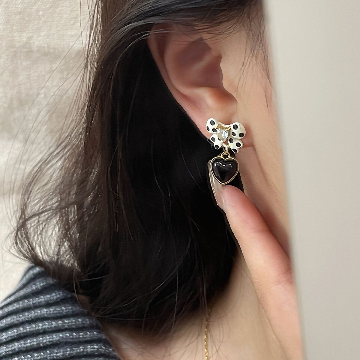 Boucles d'oreilles au Design gracieux pour femmes, avec nœud à pois, aiguille en argent