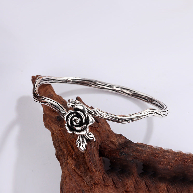 Women's Style Personality Trendy Sier Plated Retro Distressed Design Bracelet