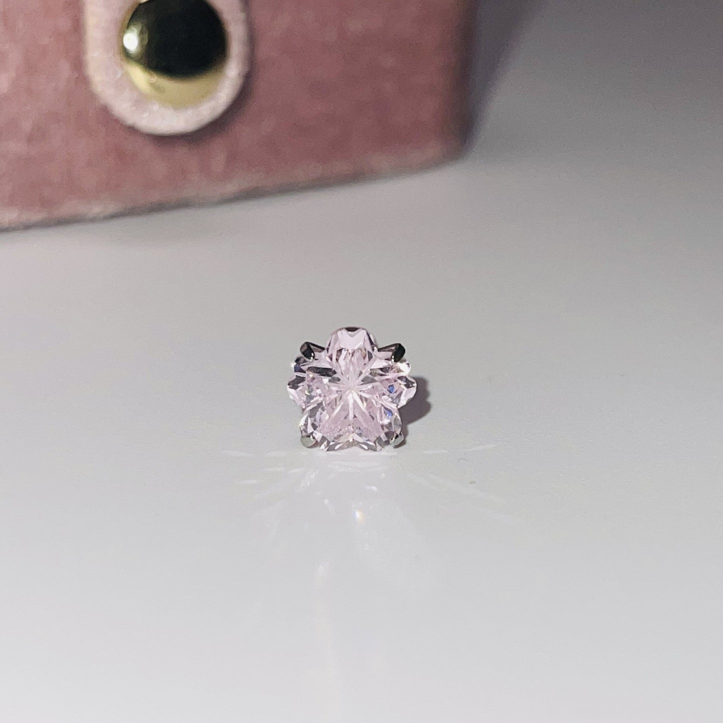 Cutting Flash Zircon Ear Bone Outer Spiral Titanium Steel Diamond Rings