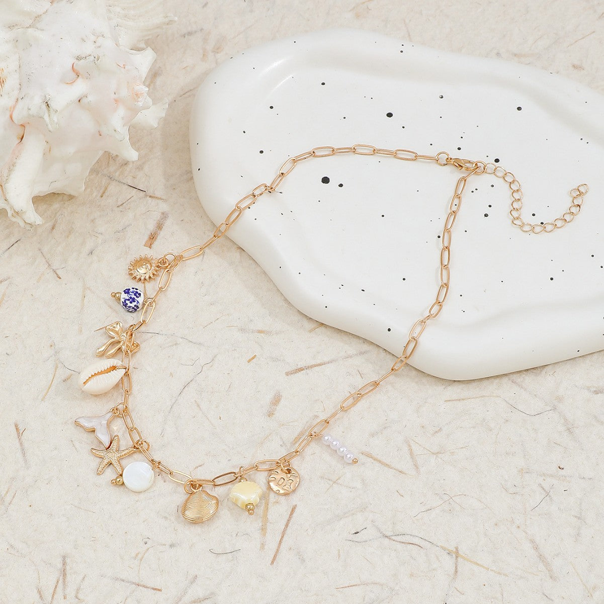 Women's Ocean Sun Blue White Porcelain Bow Shell Necklace
