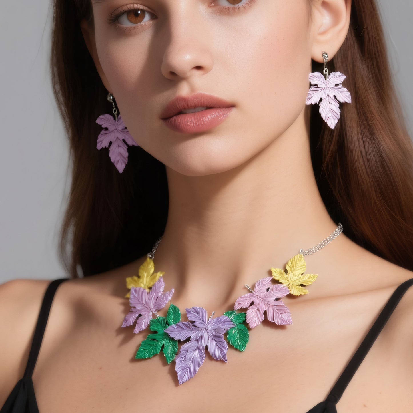 Oil Alloy High Profile Retro Clavicle Necklaces