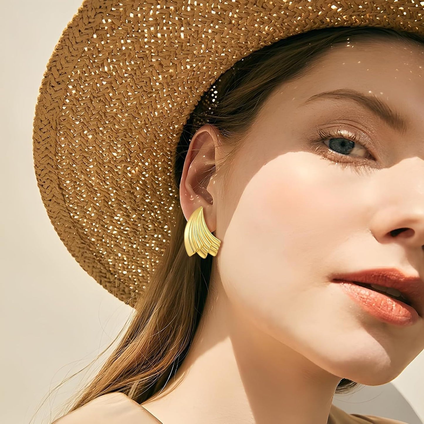 Striped Design Wind Pleated Retro Angel Wings Advanced Stud Earrings